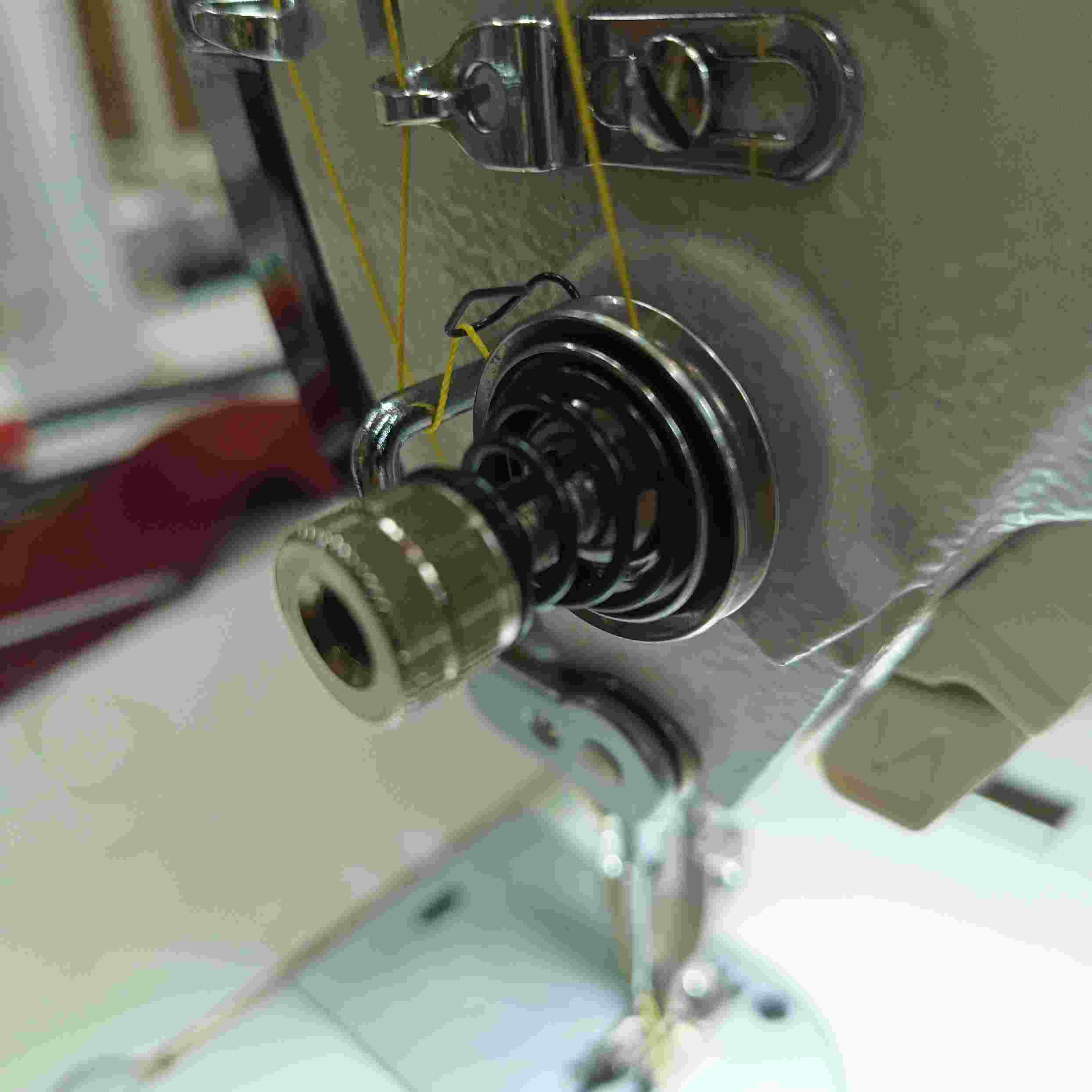 Brunnetti 640 Langarm 35 cm, Directdrive Motor 230 V , Ledernähmaschine , Polstermaschine