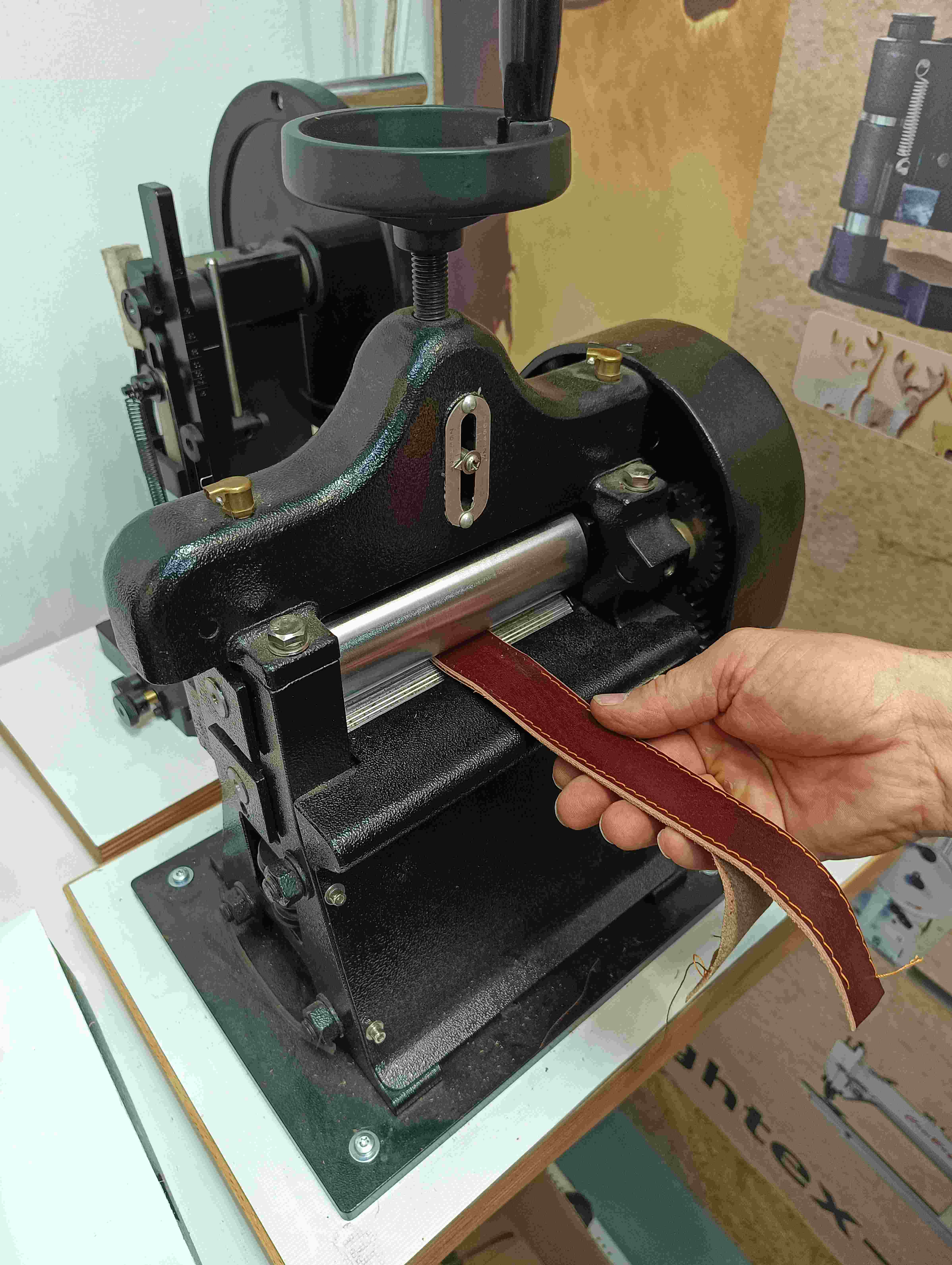 Ledersplitter , Splitter, Spaltmaschine