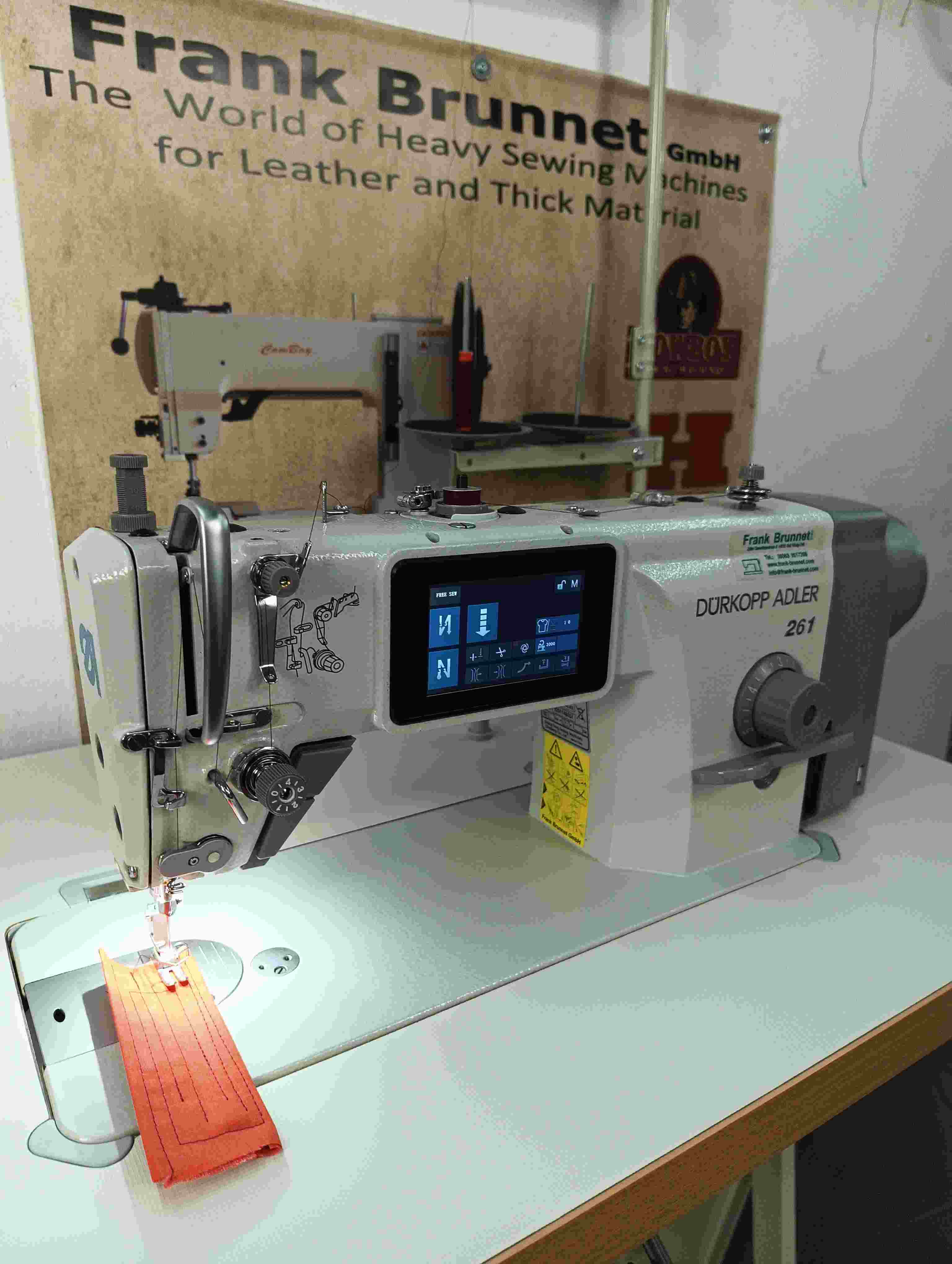 Industrienähmaschine Dürkopp Adler 261 Fadenabschneider leiser 230 V Motor für leichte bis mittlere Materialstärken