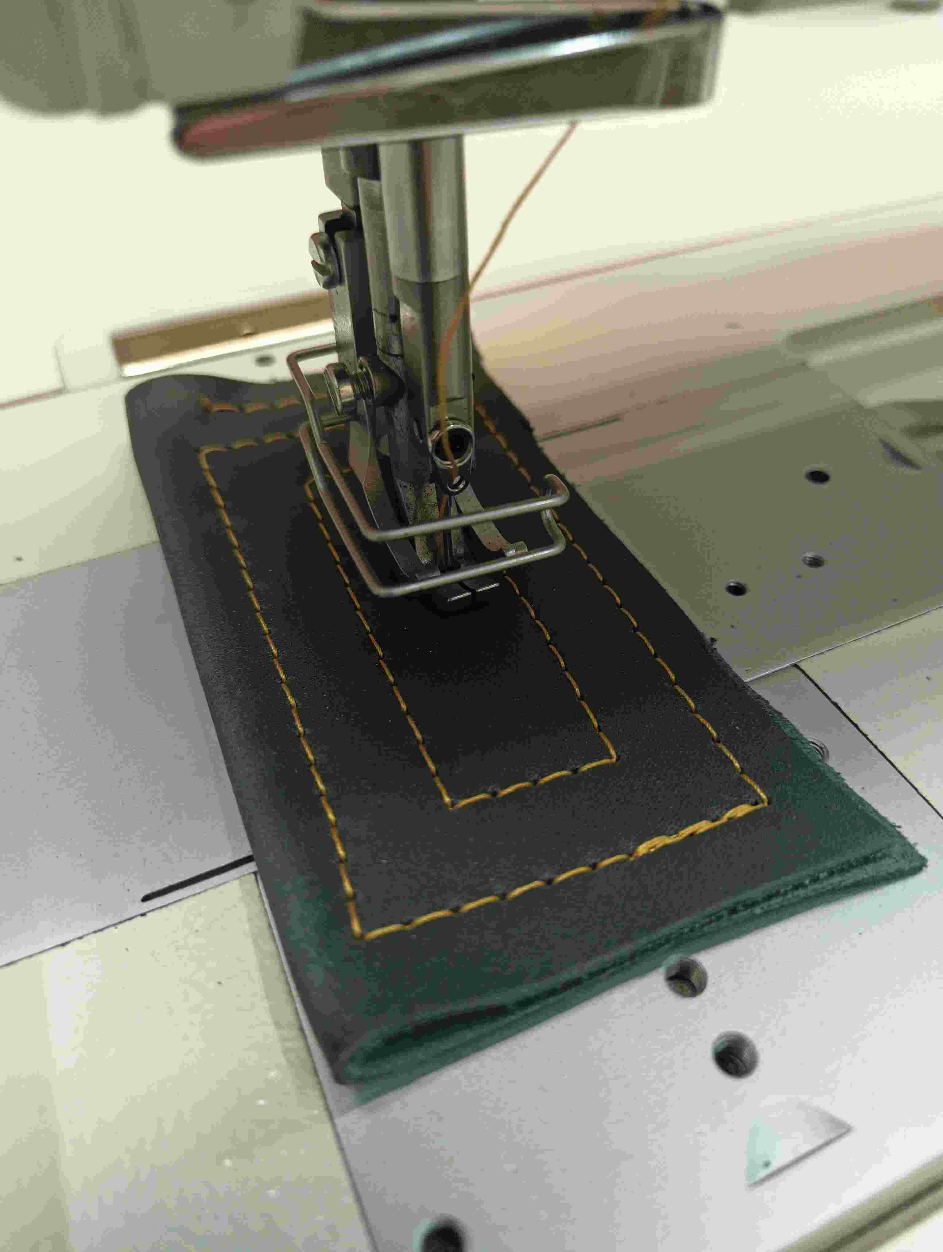 Industrienähmaschine Dürkopp Adler 267