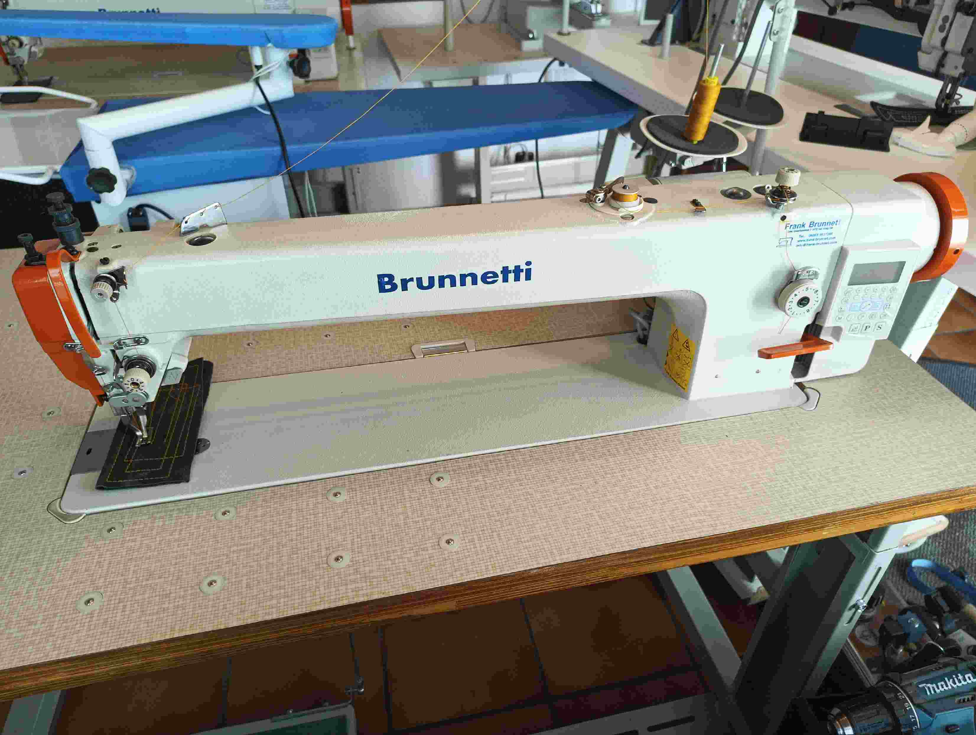 Brunnetti 03 Langarm 56 cm, Directdrive Motor 230 V ,Ledernähmaschine , Polstermaschine