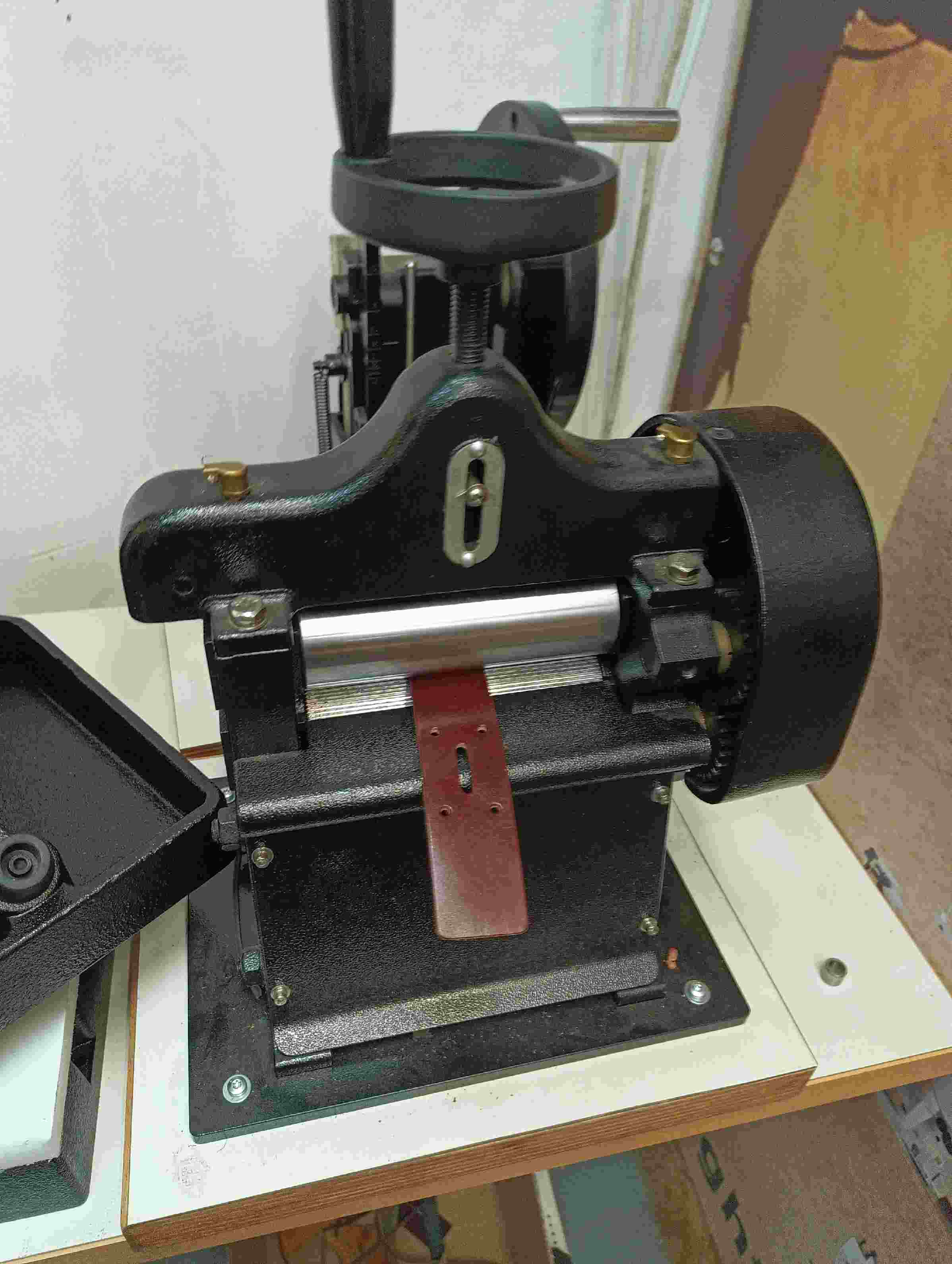 Ledersplitter , Splitter, Spaltmaschine